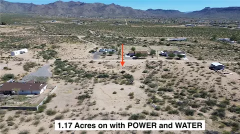 3647 N Avra Rd, Golden Valley, AZ 86413