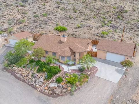 4080 N Quail Dr, Golden Valley, AZ 86413