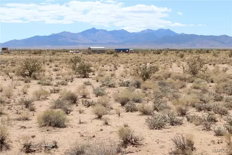 0000 Edam, Kingman, AZ 86401