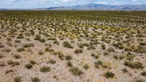 lot953 S Evens Trl, Golden Valley, AZ 86413