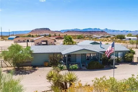 2894 W Malibu Rd, Golden Valley, AZ 86413