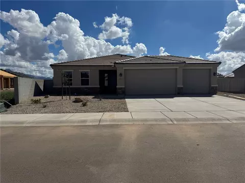 2232 Alan Ladd Dr, Kingman, AZ 86409