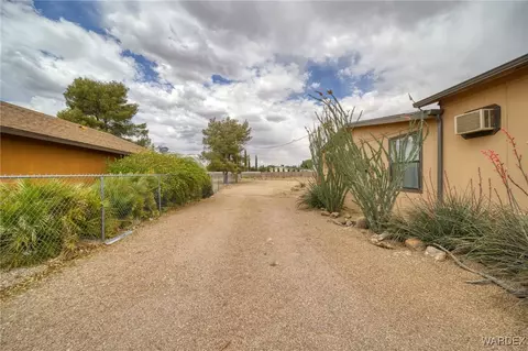 2125 E Suffock Ave, Kingman, AZ 86409 photo 10