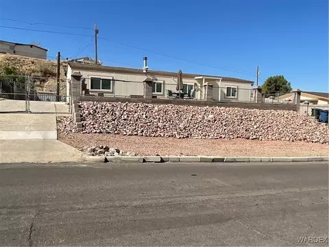 1669 Sierra Vista Dr, Bullhead City, AZ 86442