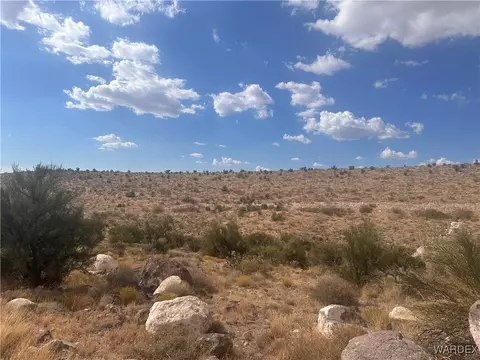 2 E Lots E Lazy Y U Dr, Kingman, AZ 86409
