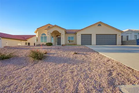 2581 Mccormick Blvd, Bullhead City, AZ 86429