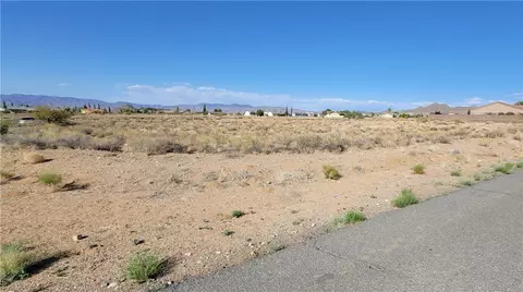 7627 Burro Dr, Kingman, AZ 86401