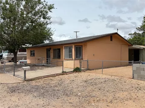 Exterior - 2825 E Potter Ave, Kingman, AZ 86409 photo 9 of 16