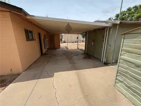 Exterior - 2825 E Potter Ave, Kingman, AZ 86409 photo 8 of 16