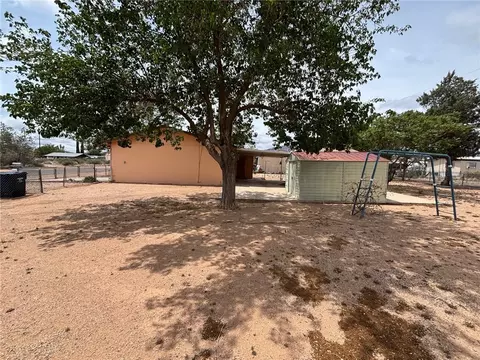 Exterior - 2825 E Potter Ave, Kingman, AZ 86409 photo 12 of 16