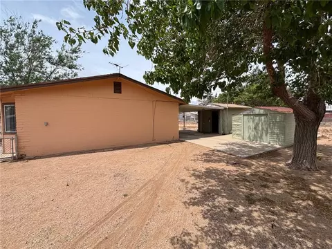 Exterior - 2825 E Potter Ave, Kingman, AZ 86409 photo 4 of 16