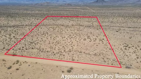 113 Truman Rd, Golden Valley, AZ 86413