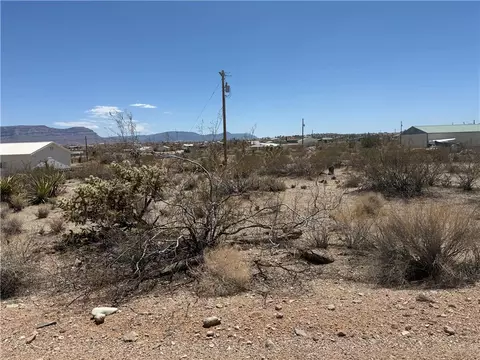 110 E 70 E Spencer Dr, Meadview, AZ 86444 photo 3