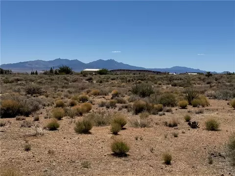 332-24 E 011g E Ruthe Ave, Kingman, AZ 86409