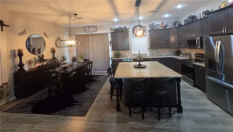 Kitchen - 7790 E Oxbow Dr, Kingman, AZ 86401 photo 7 of 7