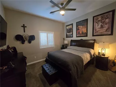 Bedroom - 7790 E Oxbow Dr, Kingman, AZ 86401 photo 3 of 5