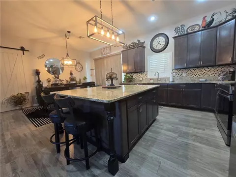 Kitchen - 7790 E Oxbow Dr, Kingman, AZ 86401 photo 5 of 7