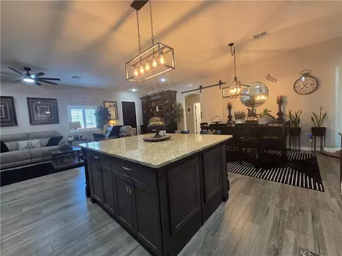 Kitchen - 7790 E Oxbow Dr, Kingman, AZ 86401 photo 1 of 7