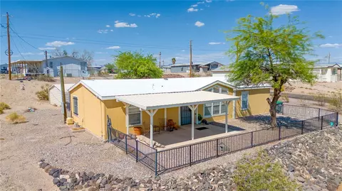4867 York Dr, Topock, AZ 86436