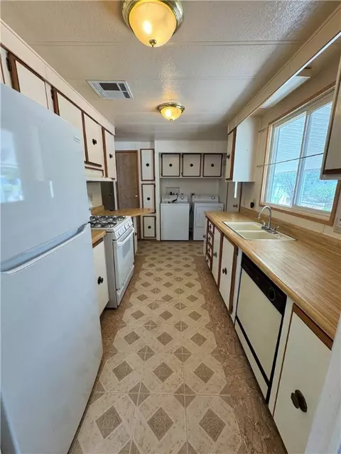 3263 E Leroy Ave, Kingman, AZ 86409 photo 9
