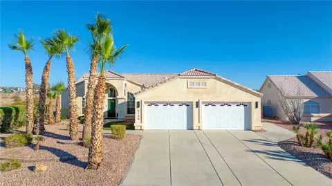 6136 S Bella Vista Dr, Fort Mohave, AZ 86426