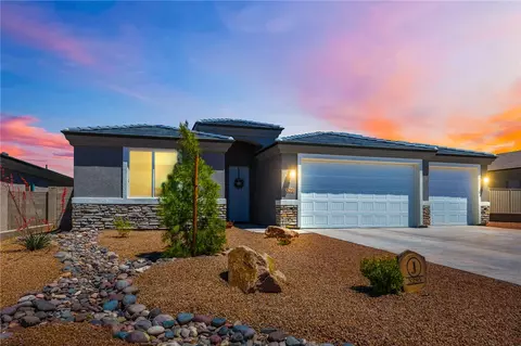 3295 Whitehead Ave, Kingman, AZ 86401