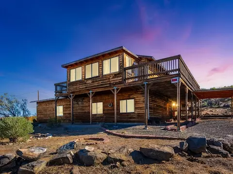 3485 Mountain Dr, Golden Valley, AZ 86413