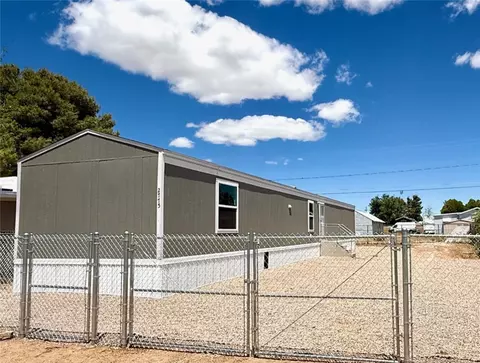 2775 E Mcvicar Ave, Kingman, AZ 86409 photo 2