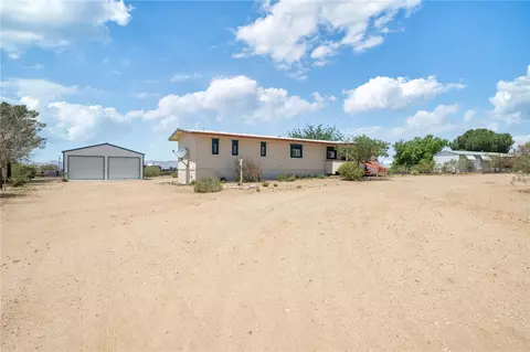 3603 N Arivaca Rd, Golden Valley, AZ 86413