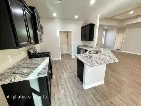 3371 N Apache St, Kingman, AZ 86401 photo 2