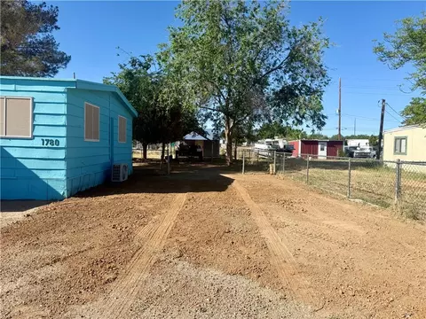 1780 E Devlin Ave, Kingman, AZ 86409 photo 5