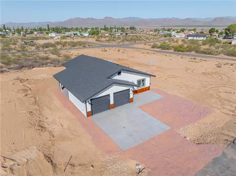 View/Area - 7674 E Oxbow Dr, Kingman, AZ 86401 photo 2 of 9
