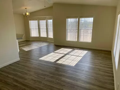 Living - 5282 El Mirage Dr, Topock, AZ 86436 photo 2 of 5
