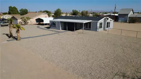 5282 El Mirage Dr, Topock, AZ 86436