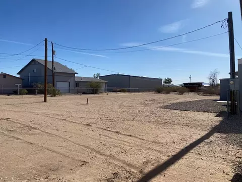Exterior - 5282 El Mirage Dr, Topock, AZ 86436 photo 4 of 10