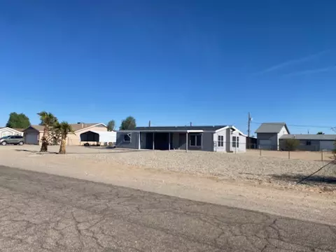 Exterior - 5282 El Mirage Dr, Topock, AZ 86436 photo 2 of 10