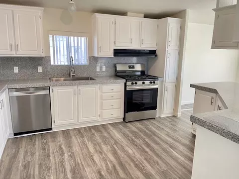 Kitchen - 5282 El Mirage Dr, Topock, AZ 86436 photo 2 of 2
