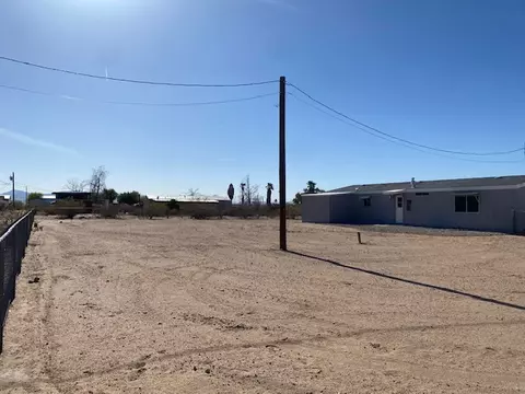 Exterior - 5282 El Mirage Dr, Topock, AZ 86436 photo 7 of 10