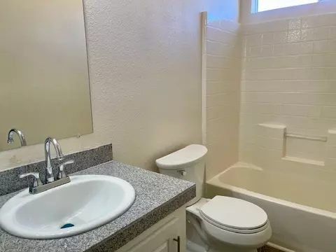 Bath - 5282 El Mirage Dr, Topock, AZ 86436 photo 1 of 3