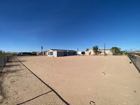 Exterior - 5282 El Mirage Dr, Topock, AZ 86436 photo 8 of 10
