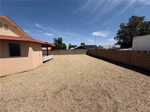 3823 E Snavely Ave, Kingman, AZ 86409 photo 4