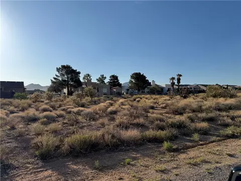 9638 N Stetson Dr, Kingman, AZ 86401