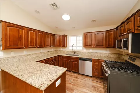 Kitchen - 3059 Mallory Loop, Kingman, AZ 86401 photo 1 of 2
