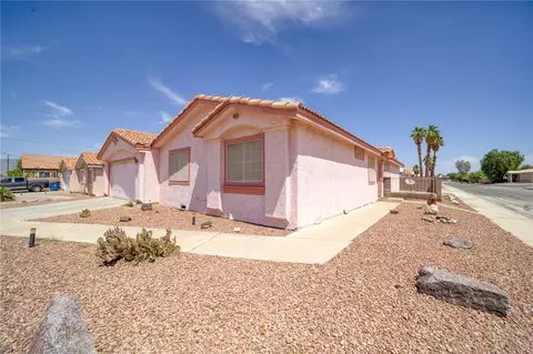 1571 Kyle Ave, Bullhead City, AZ 86442