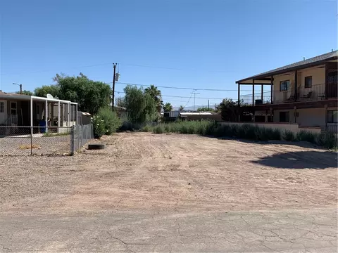 219 Willowood Ln, Bullhead City, AZ 86442