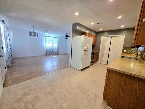 Living - 3166 E Thompson Ave, Kingman, AZ 86409 photo 4 of 4