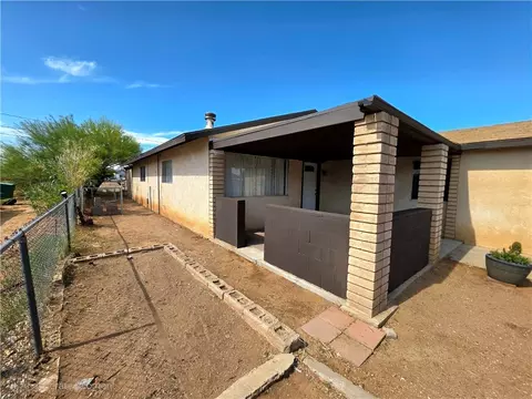Exterior - 3166 E Thompson Ave, Kingman, AZ 86409 photo 3 of 10