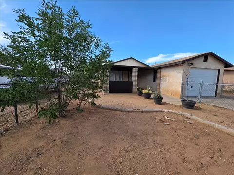 Exterior - 3166 E Thompson Ave, Kingman, AZ 86409 photo 9 of 10