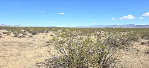 lot548 W Quartzite Dr, Golden Valley, AZ 86413