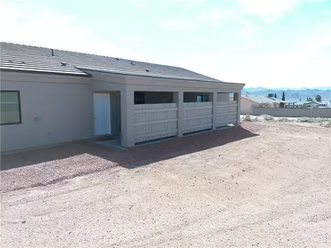 Exterior - 7185 E Cactus Dr, Kingman, AZ 86401 photo 18 of 22